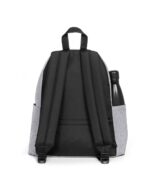 Zaino Eastpak Day Pak'r sunday grey, da dietro, con la tasca di sicurezza