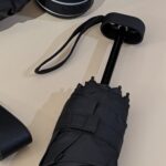 Ombrello tascabile Tinta Unita con cordino, chiuso